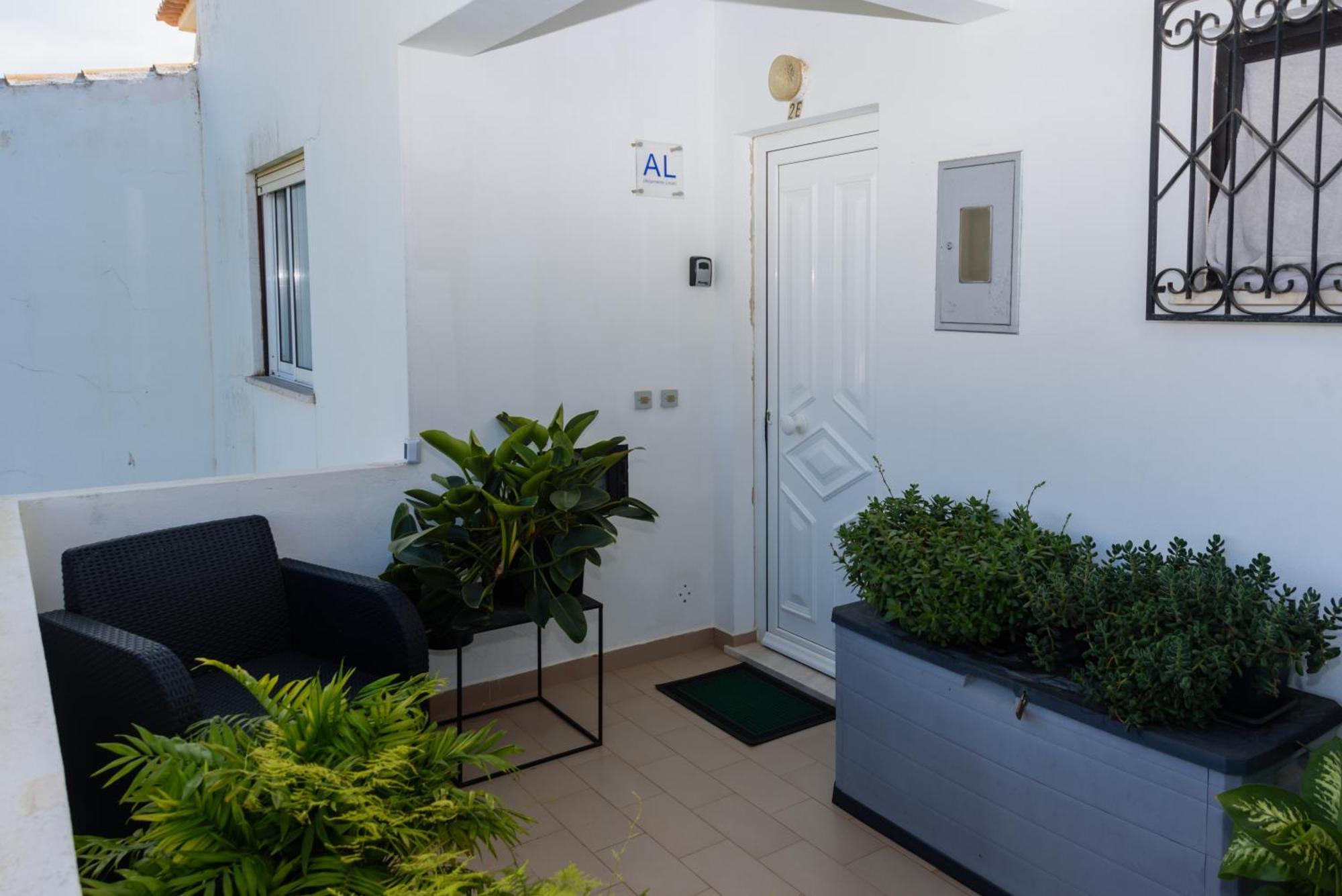 Hillside Studio With Sea View & Fibre Internet アルブフェイラ エクステリア 写真